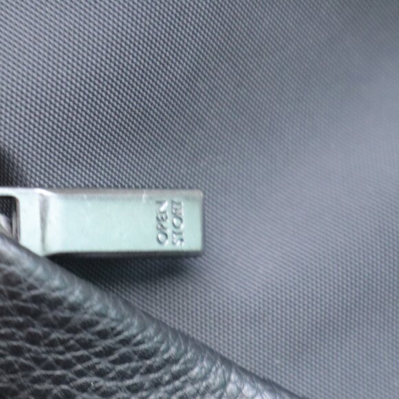 Open Story Signature Weekender Bag — Black - Picture 5 of 16